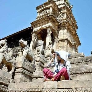 Meet your Posher, Robin